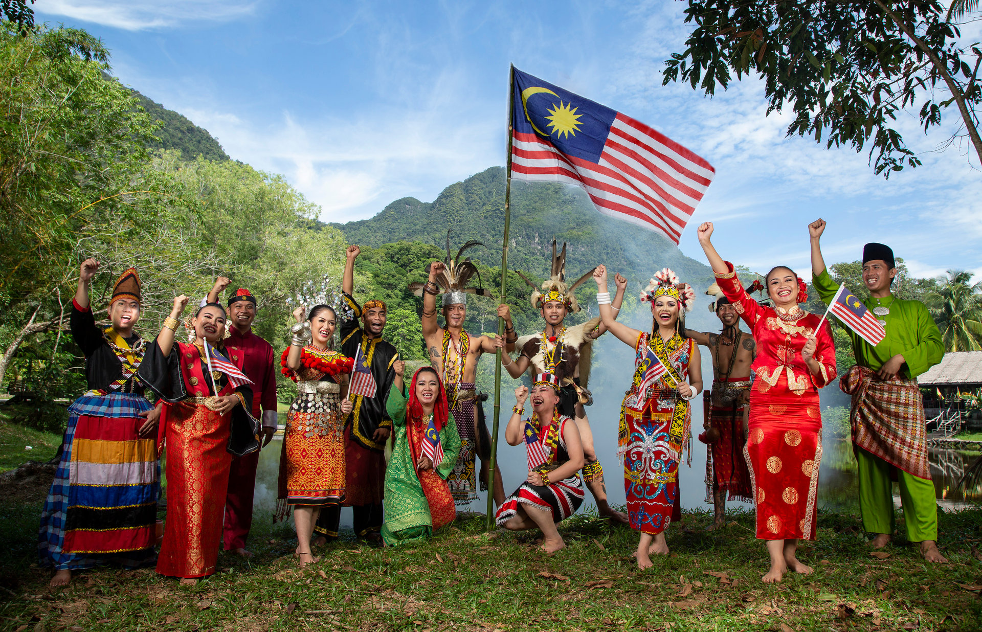 People of Sarawak’s ethnic communities in traditional dress
